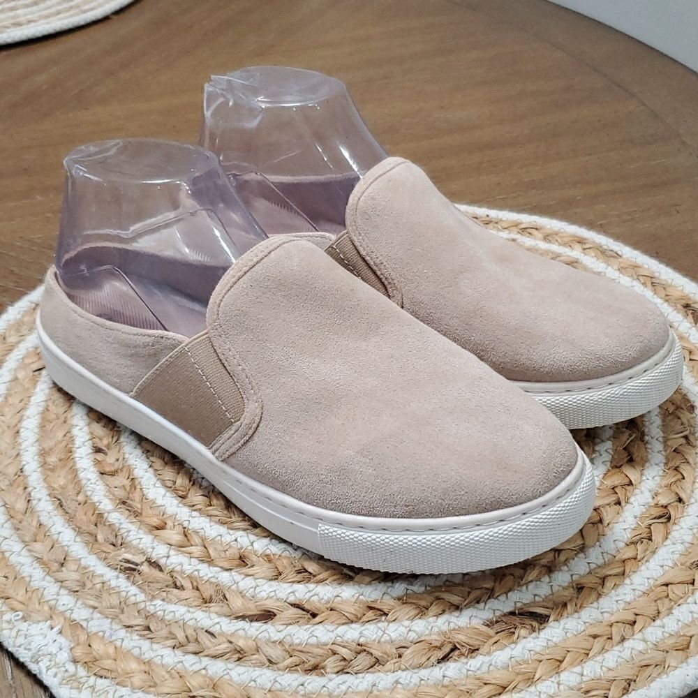 Outwoods Womans Neutral slip-on Loafers, Size 10